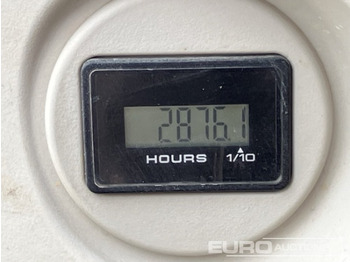 Mini-ekskavators 2016 Kobelco SK75SR-5: foto 4 Mini-ekskavators 2016 Kobelco SK75SR-5: foto 4