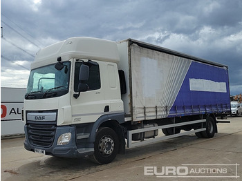 Kravas automašīna ar tentu DAF CF