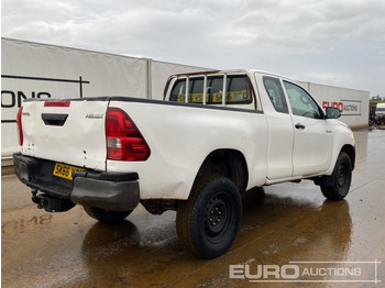 Pikaps TOYOTA Hilux
