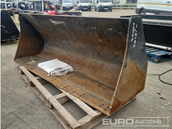 Kauss JCB