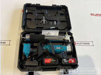 Celtniecības maisītājs Boss 21 Volt Lithium Battery Cordless Grease Gun, 2 Batteries, Charger, Case, Shoulder Strap, Extension Pieces and Fittings: foto 2