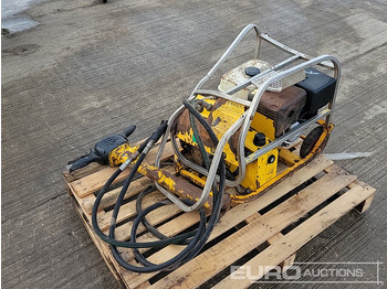 Asfalta ieklāšanas tehnika