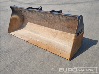 Kauss JCB