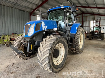 Traktors NEW HOLLAND T7000