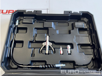 Garāžu aprīkojums Unused Boss 21 Volt Lithium Battery Cordless Grease Gun: foto 3