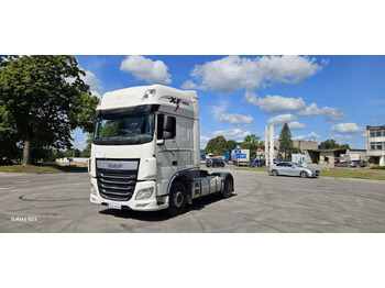 Vilcējs DAF XF 105 460