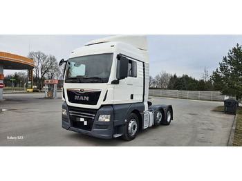 Vilcējs MAN TGX