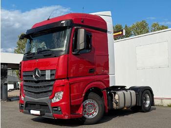 Vilcējs MERCEDES-BENZ Actros 1846