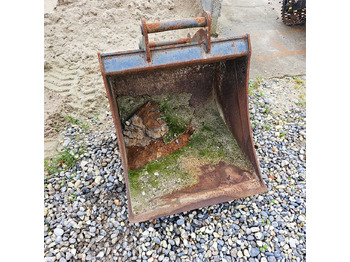 Ekskavatora kauss - Celtniecības tehnika ABC 80 cm: foto 2 Ekskavatora kauss - Celtniecības tehnika ABC 80 cm: foto 2