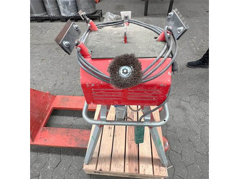 Asfalta ieklāšanas tehnika