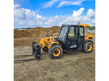 JCB 525-60T4 līzingu JCB 525-60T4: foto 1