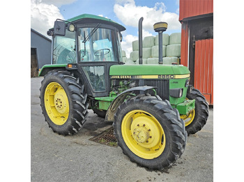 Traktors JOHN DEERE 2850