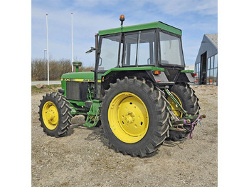 Traktors John Deere 3040: foto 5