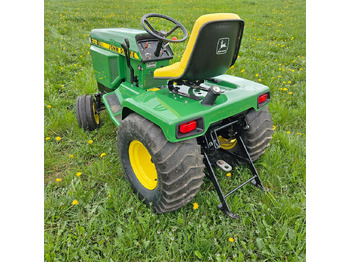 Komunālais traktors John Deere 318: foto 3