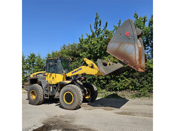 Riteņu iekrāvējs KOMATSU WA320-5