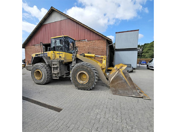 Riteņu iekrāvējs KOMATSU WA400