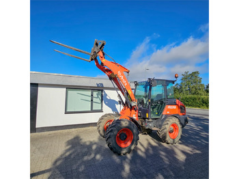Riteņu iekrāvējs KUBOTA R070