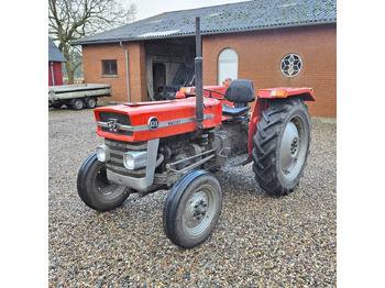 Traktors MASSEY FERGUSON 100 series