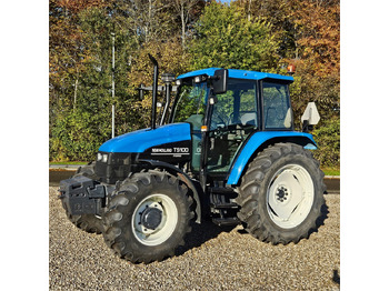 Traktors NEW HOLLAND TS100