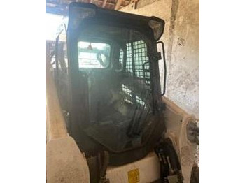 Kāpurķēžu iekrāvējs BOBCAT T590