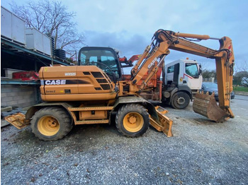 Riteņu ekskavators CASE