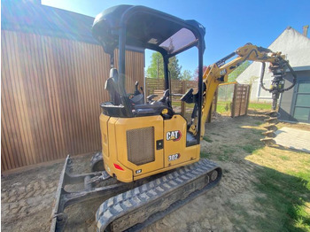 Mini-ekskavators CATERPILLAR 302