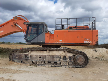 Kāpurķēžu ekskavators HITACHI