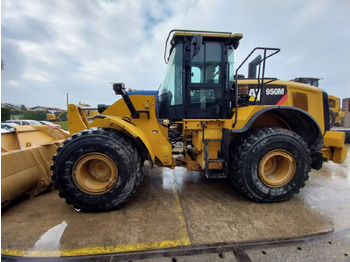 Riteņu iekrāvējs CATERPILLAR 950M