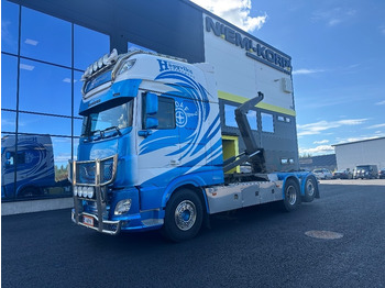 Pacēlājs ar āķi DAF XF 530