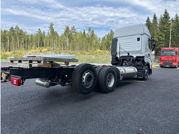 Jaunā Šasija kravas automašīna Iveco S-Way AS26S50 NP 2xLNG 6x2*4: foto 4 Jaunā Šasija kravas automašīna Iveco S-Way AS26S50 NP 2xLNG 6x2*4: foto 4