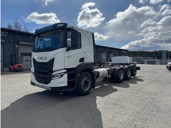 Šasija kravas automašīna IVECO X-WAY