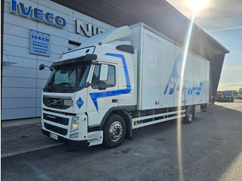 Kravas automašīna ar slēgto virsbūvi VOLVO FM11