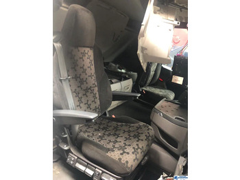 Virsbūve un ārpuse SCANIA P