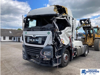 : fotogrāfija galvenē