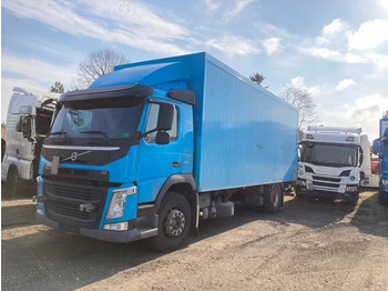 Kravas automašīna ar slēgto virsbūvi VOLVO FM 410