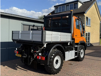 Kravas automašīna Mercedes-Benz Unimog U 218 Kipper 3 Seats 4WD AGRI Euro 6: foto 3