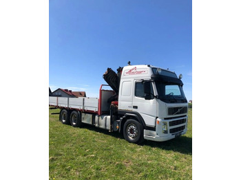 Kravas auto ar manipulatoru VOLVO FM12