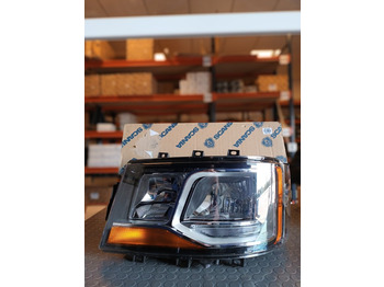 Tuvās gaismas SCANIA