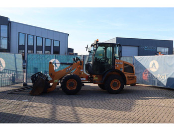 Riteņu iekrāvējs CASE