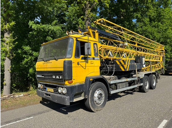 Kravas auto ar manipulatoru DAF