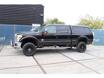 Vieglā automašīna FORD