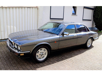 Sedans JAGUAR