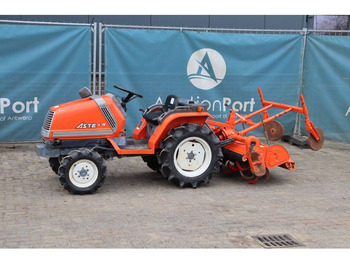 Traktors KUBOTA