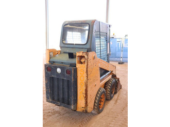 Riteņu iekrāvējs Mustang SL2012: foto 5 Riteņu iekrāvējs Mustang SL2012: foto 5