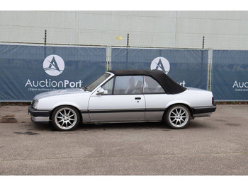 Vieglā automašīna OPEL