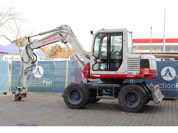 Riteņu ekskavators Takeuchi TB175W: foto 3 Riteņu ekskavators Takeuchi TB175W: foto 3