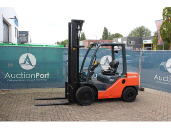 Dīzeļiekrāvējs TOYOTA FDF 30