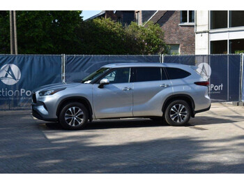 Vieglā automašīna Toyota highlander XLE AWD V6: foto 1