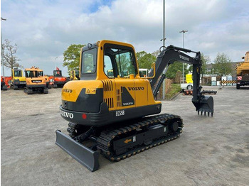 Kāpurķēžu ekskavators Volvo EC55B: foto 4