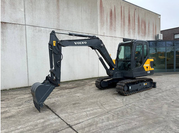 Kāpurķēžu ekskavators VOLVO EC55D